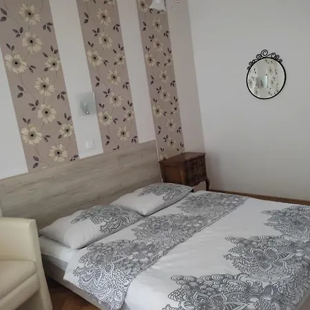 Ildiko Apartman Hajduszoboszlo Exterior photo