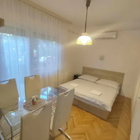 Ildiko Apartman Hajduszoboszlo Exterior photo